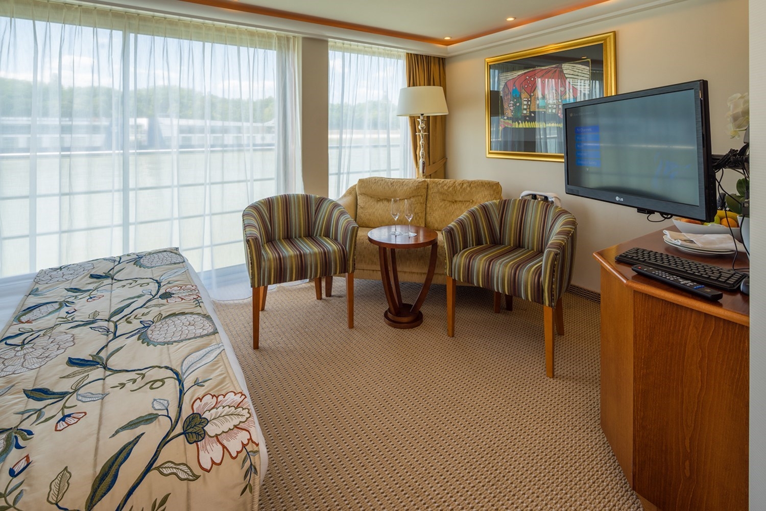Suite, French Balcony – [S]