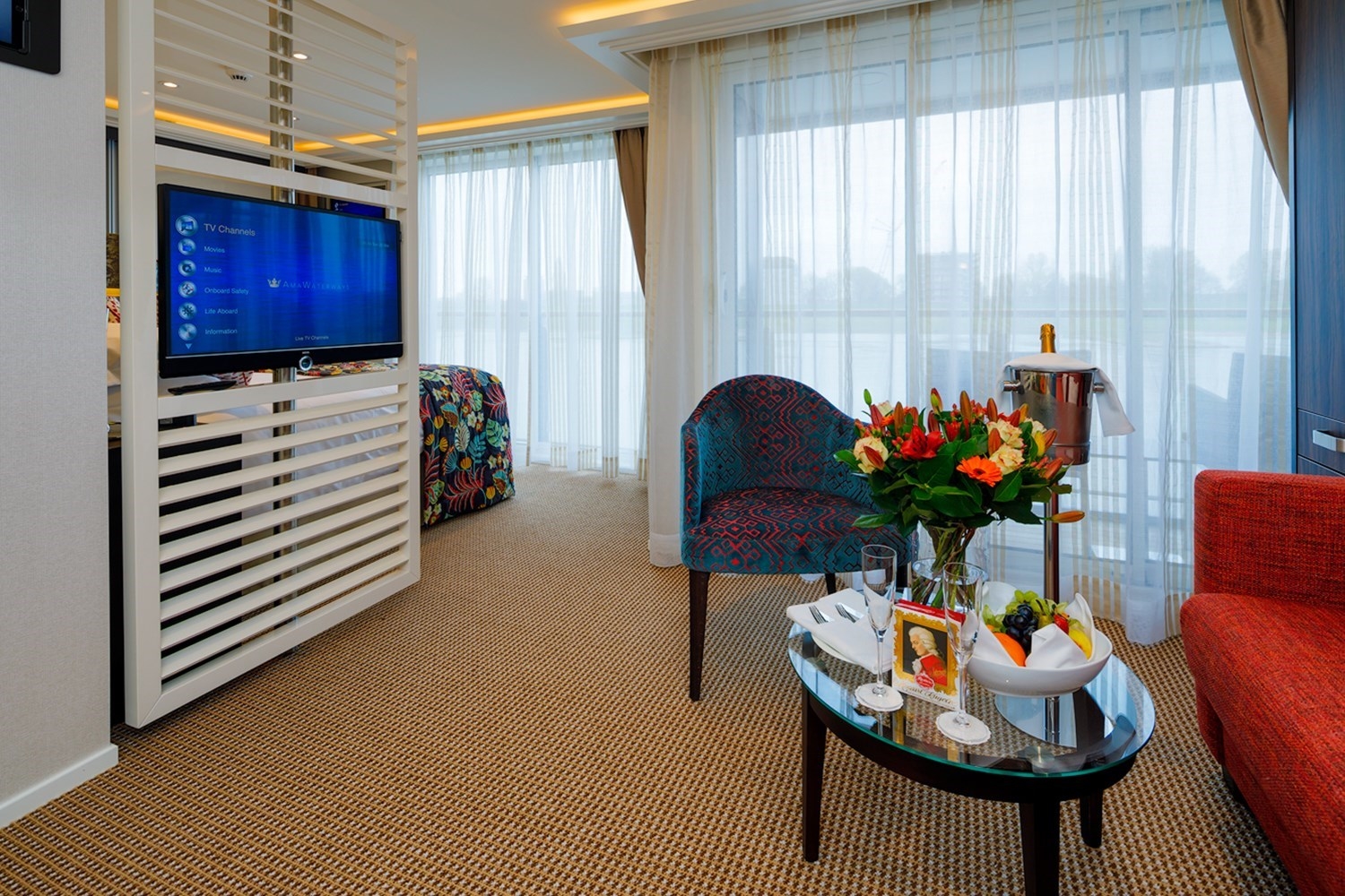 Suite – [SS]