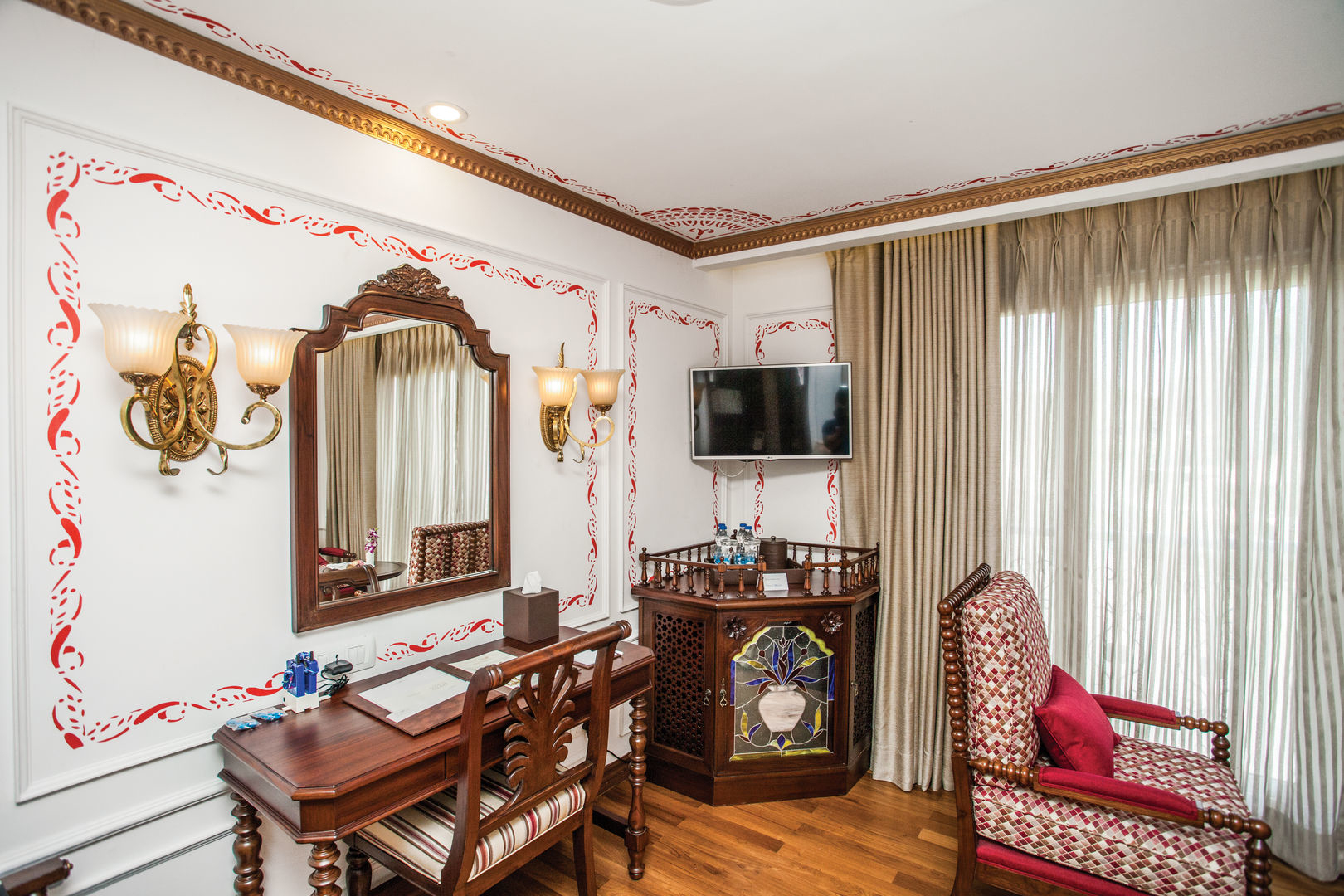 Colonial Suite – [CS]