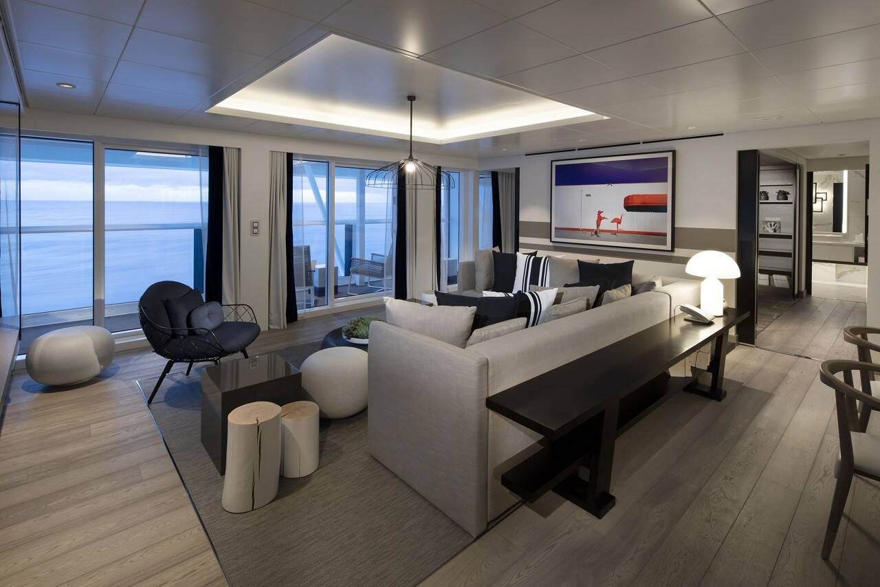 Penthouse Suite – [PS]