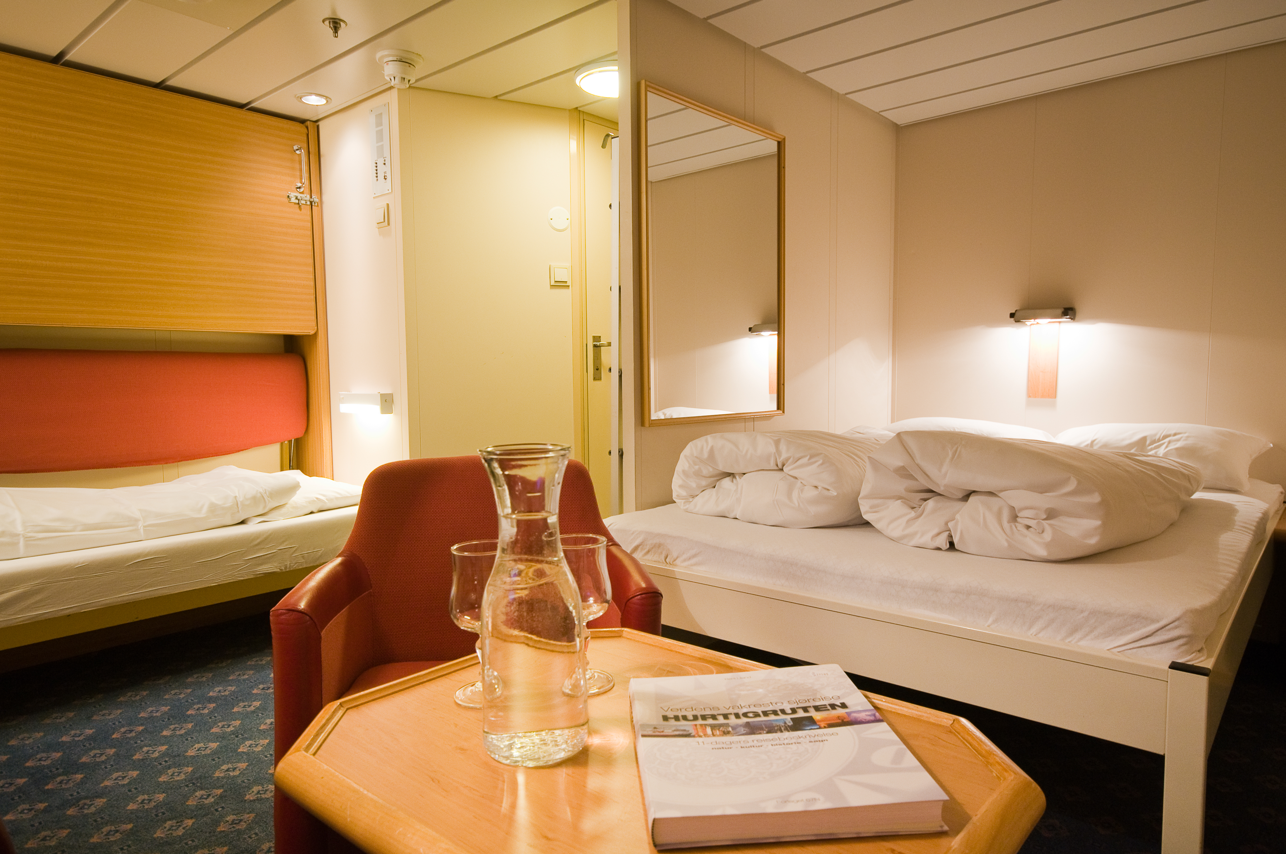 Mini suite – [Q]