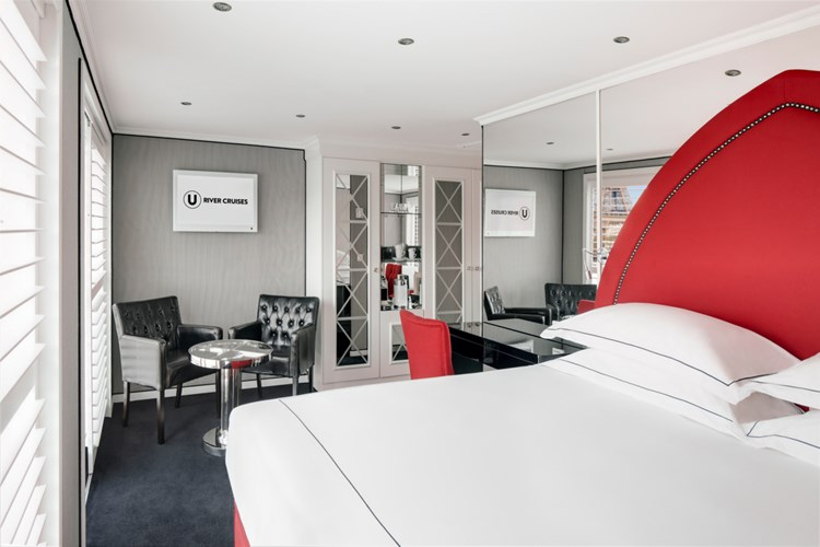 Suite – [S]