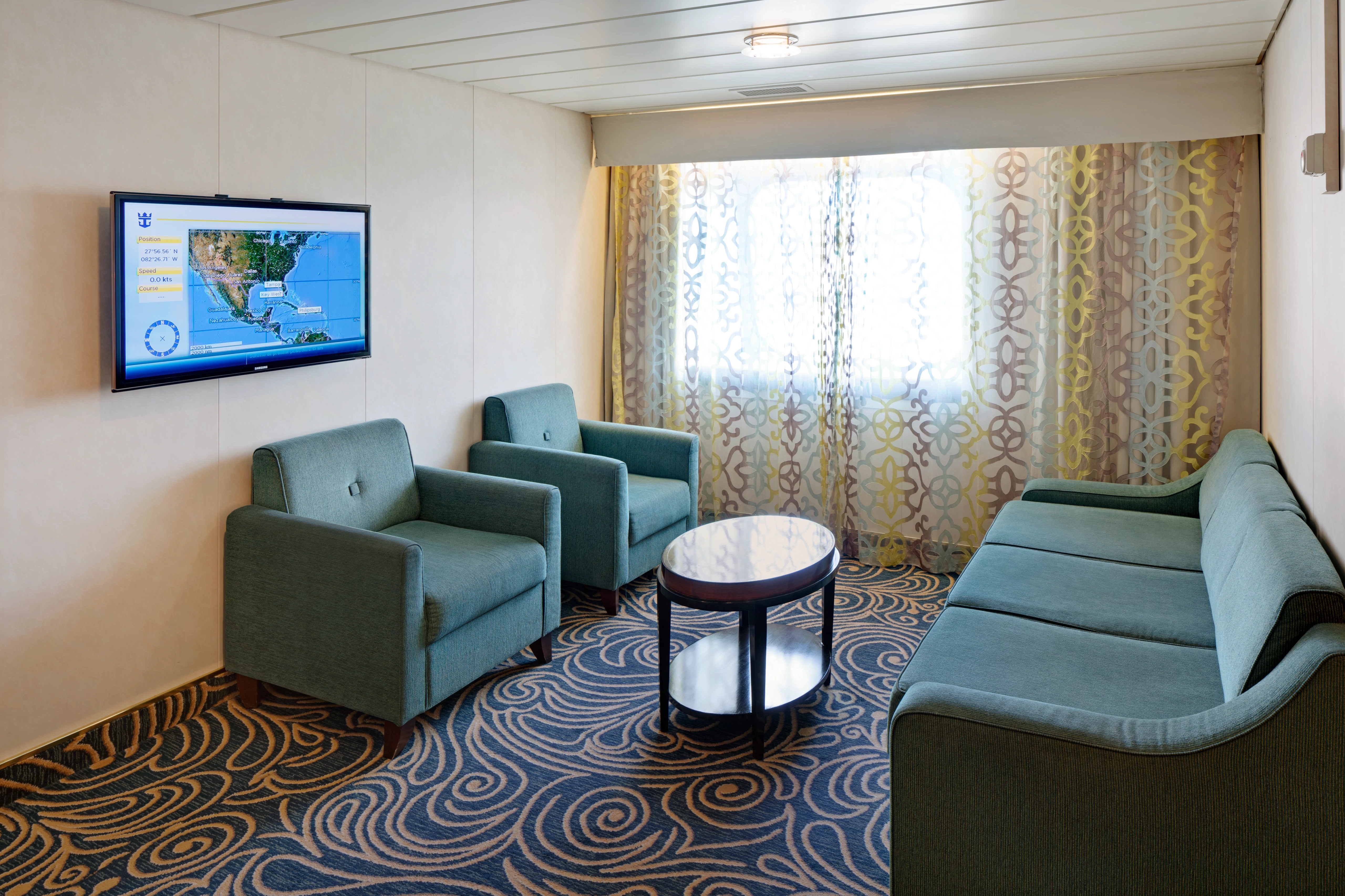 Ocean View Suite (No Balcony) – [VO]