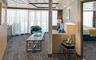 AquaTheater Suite with Balcony – [A3]
