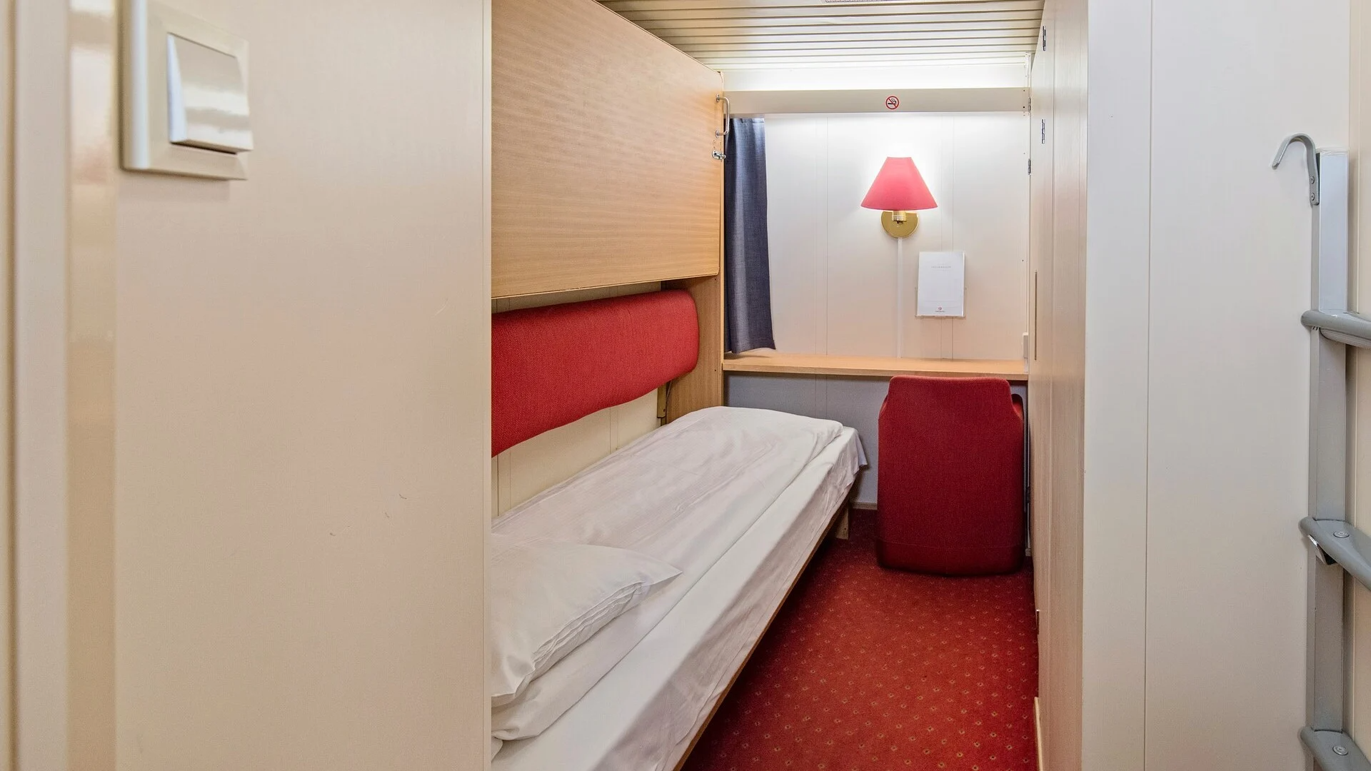 Unspecified cabin Polar Inside – [UNI3]