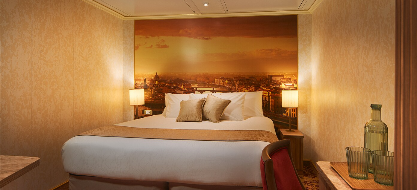 Single Interior-[CI]