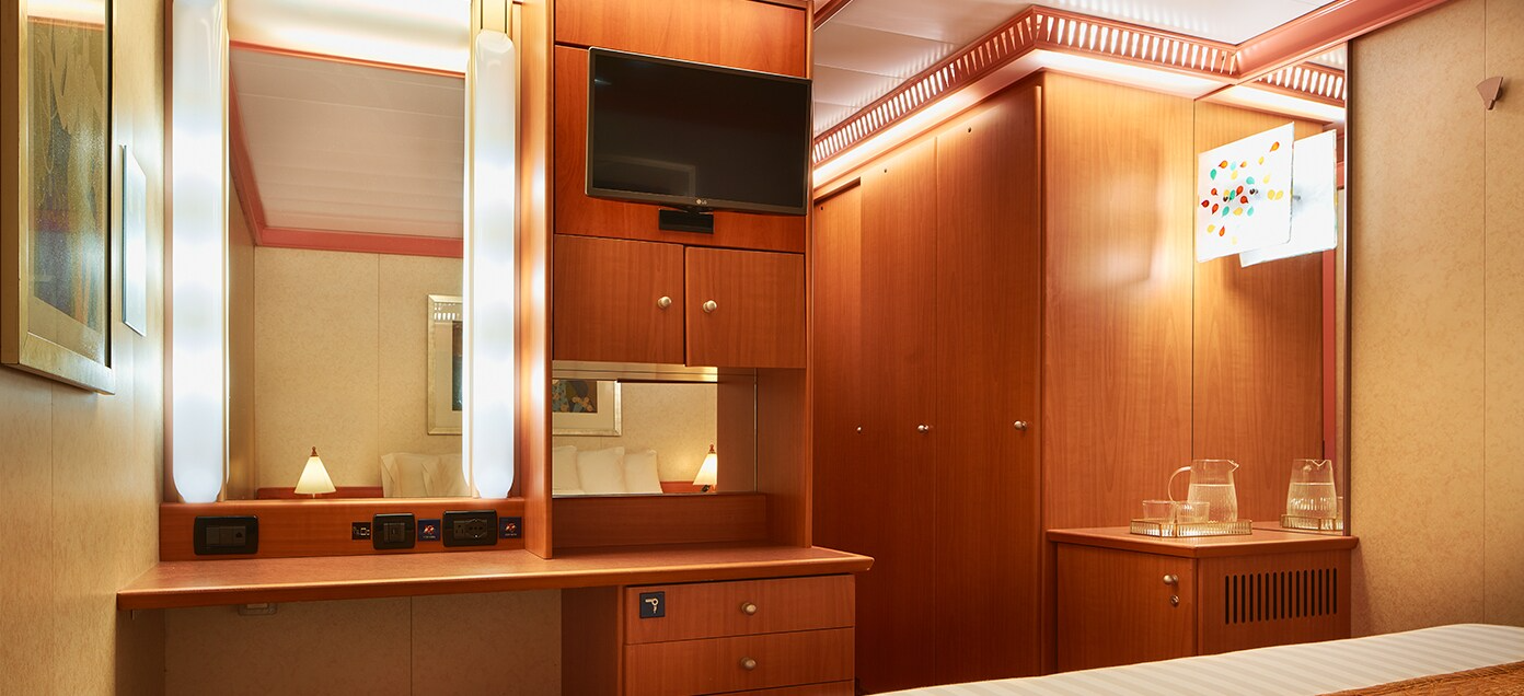 Interior – [I3]