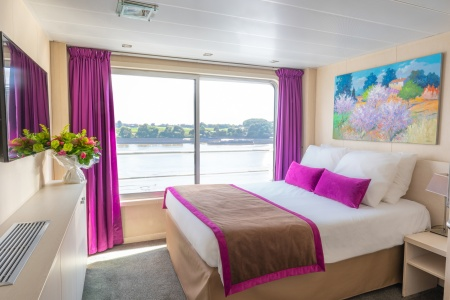 UPPER DECK 1 QUEEN BED CAT A-[A_DBL_PS]