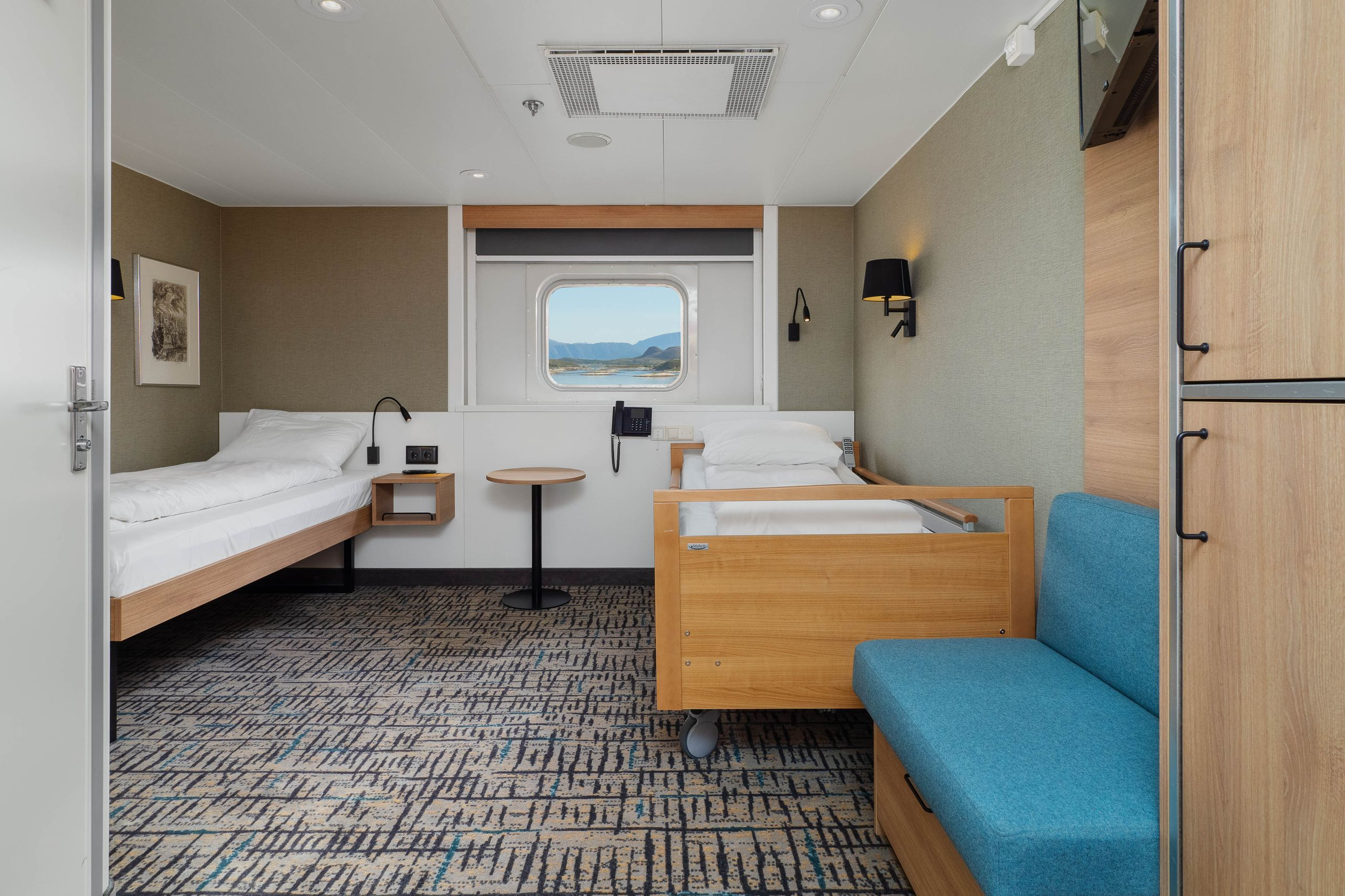 Polar Outside – Wheelchair accessible cabin – [SD]