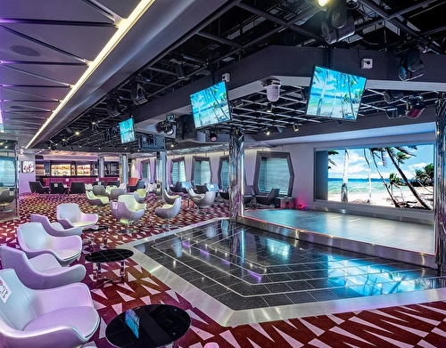 tv-studio-bar