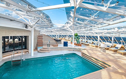 msc-yacht-club-pool
