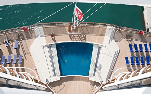 se_public_area_south_beach_pool_03