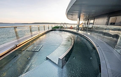 senses_spa_vitality_pool_