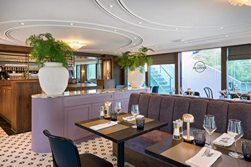 viva-beyond-vivas-brasserie