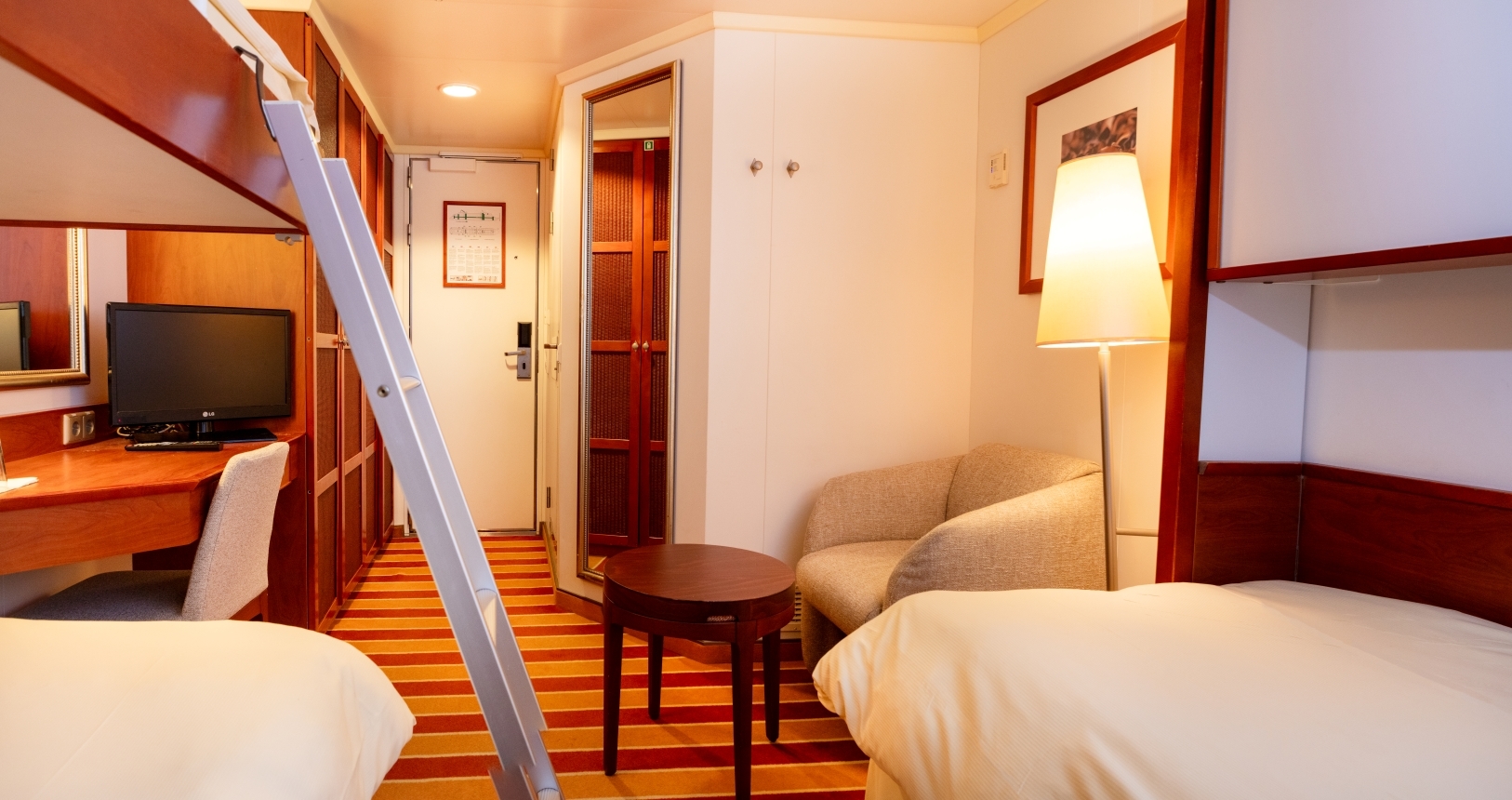 Interior Cosmos kajīte-[IC]