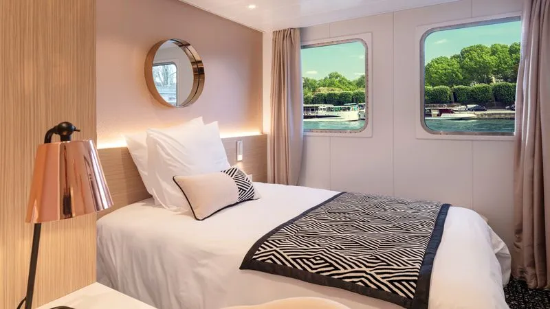 MAIN DECK 1 SINGLE BED CAT C-[C_SGL_PP]