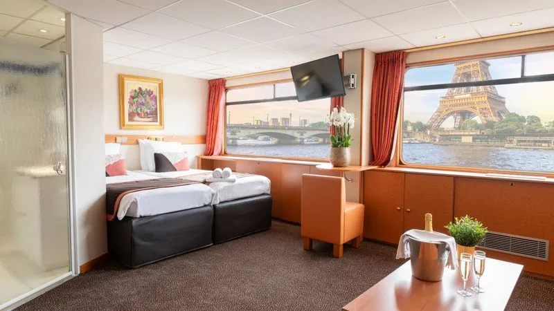 UPPER DECK SUITE 4 BEDS CAT A-[A_SU4_PS]