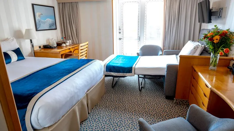 RIVIERA SUITE WITH 1 EXTRA CHILD BED DECK 6-[CAT5RF]