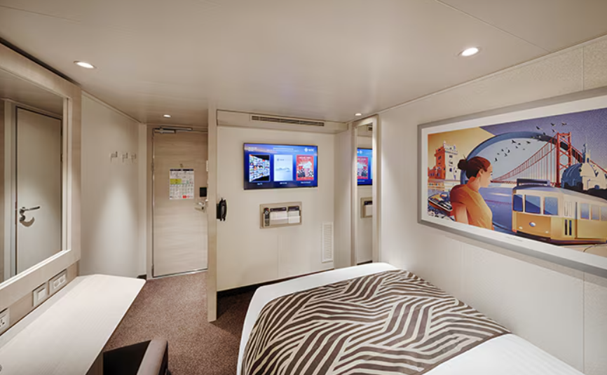 Studio Interior-[IS]