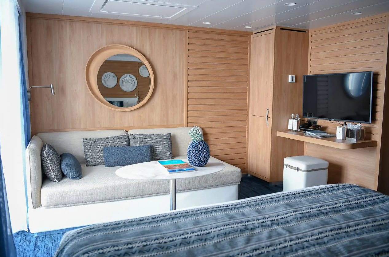 Deluxe Suite Deck 6-[4]