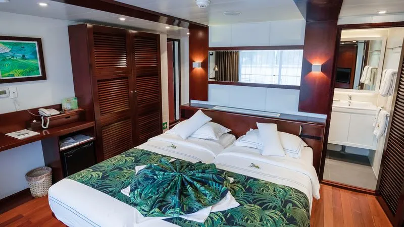 DOUBLE WITH 1 EXTRA CHILD BED-[2PS_FAM]