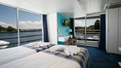 UPPER DECK 2 BEDS SUITE CAT A-[A_SU2_PS]