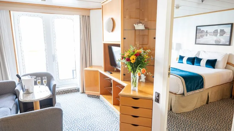 OCEAN SUITE WITH 1 EXTRA CHILD BED DECK 6-[CAT6OF]
