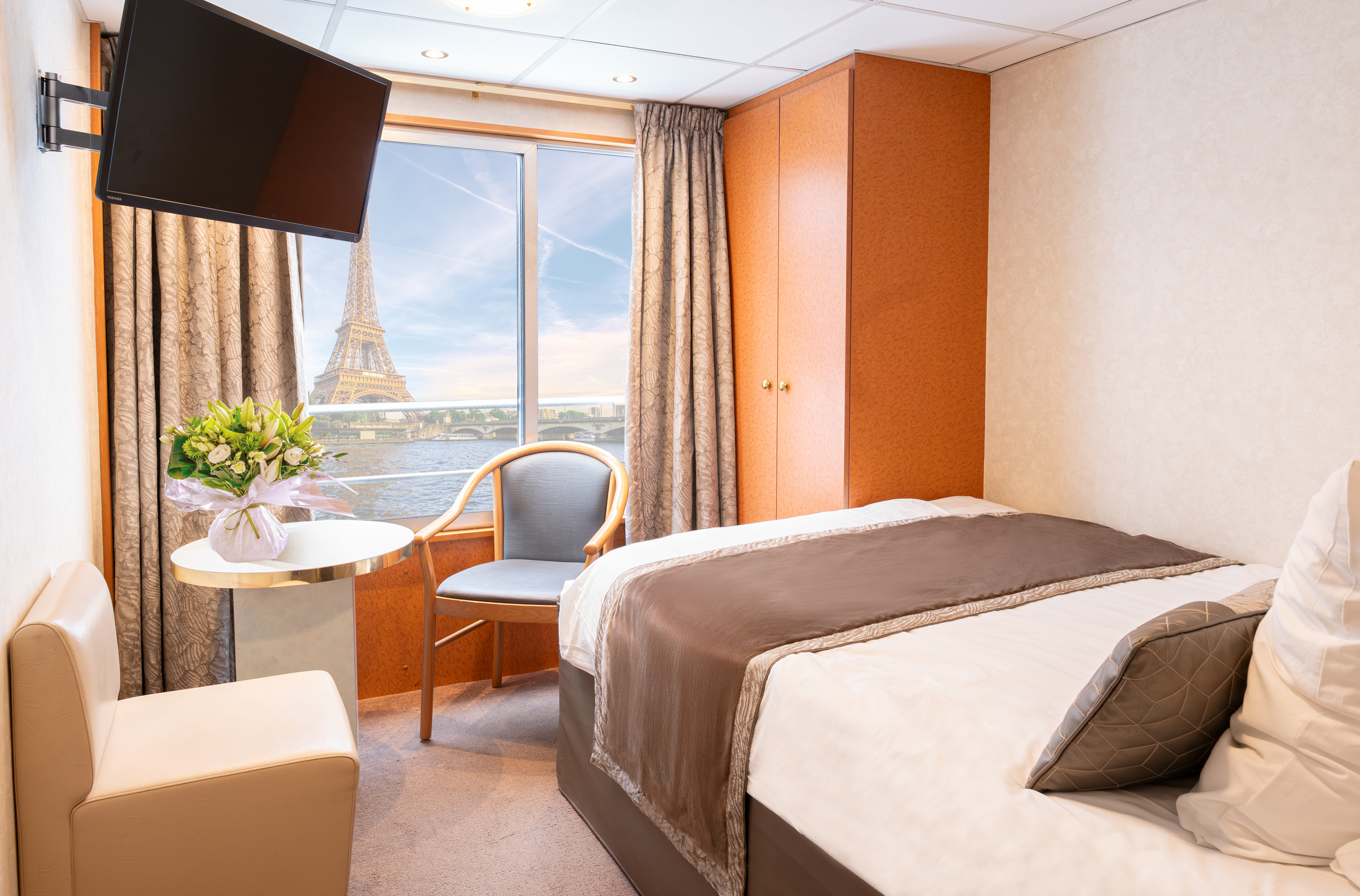 UPPER DECK 1 LARGE BED-PRM CAT B-[B_PMR_PS]
