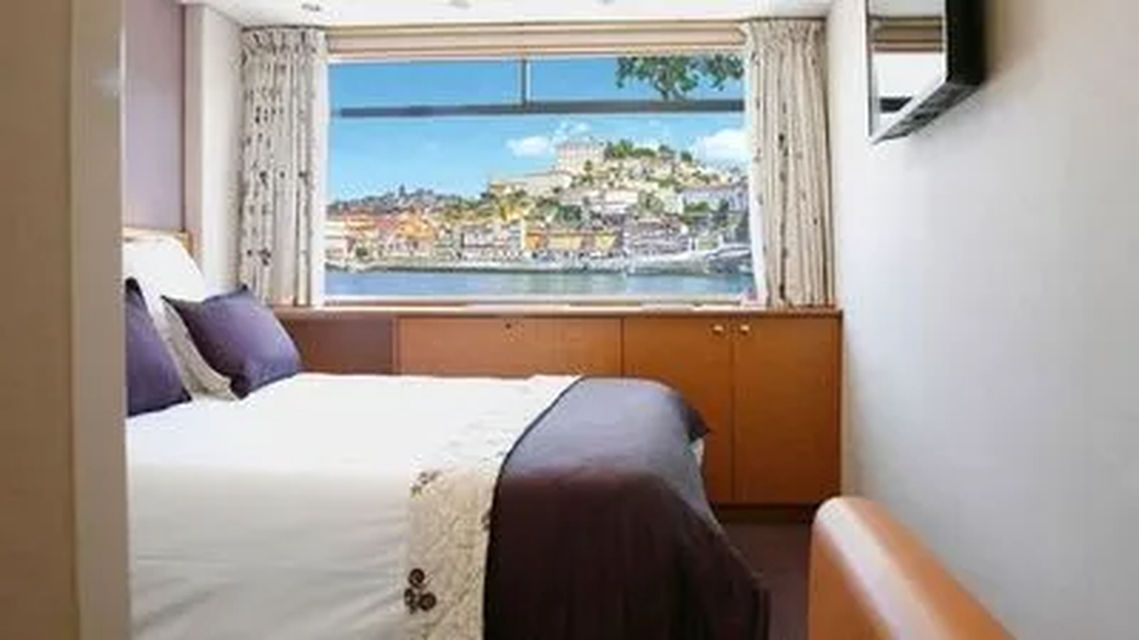 INTERMEDIATE DECK 1 SINGLE BED CAT A-[A_SGL_P2]