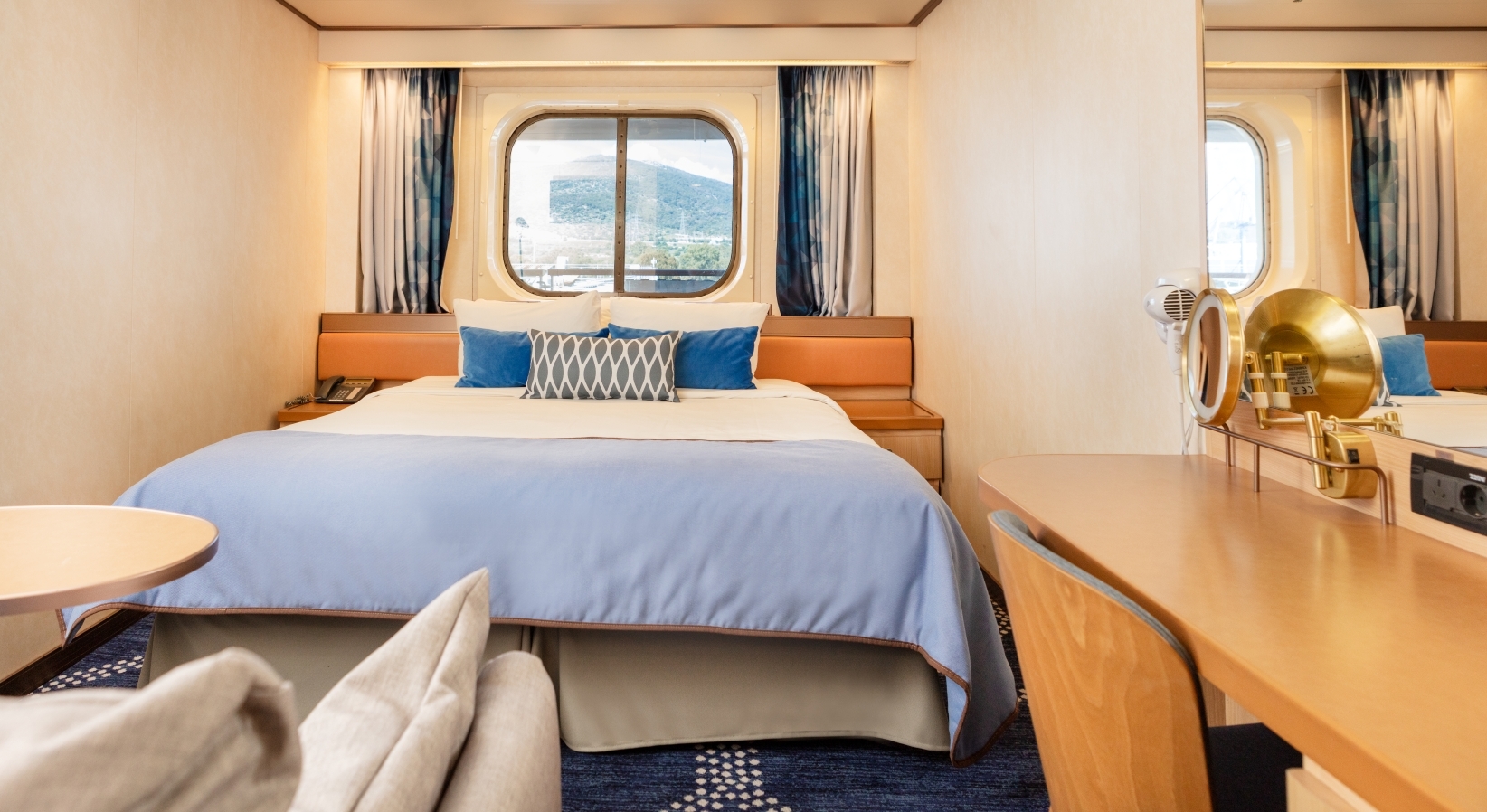 Exterior Cosmos Cabin-[XB]