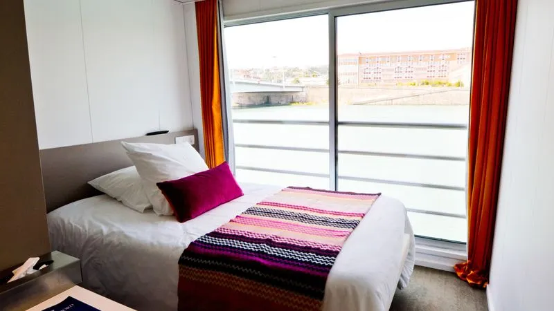 UPPER DECK 1 SINGLE BED CAT A-[A_SGL_PS]