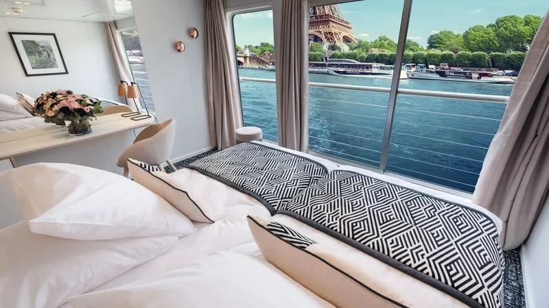 UPPER DECK 2 SEPARABLE BEDS CAT B-[B_GLS_PS]
