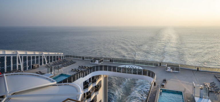 MSC World Asia, Zen Pool
