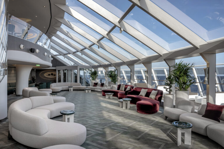 MSC World Europa, Top Sail Lounge