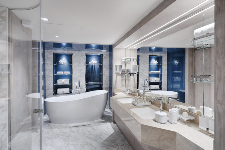 MSC World Europa, MSC Yacht Club Owner's Suite with Whirlpool bath (YC4)