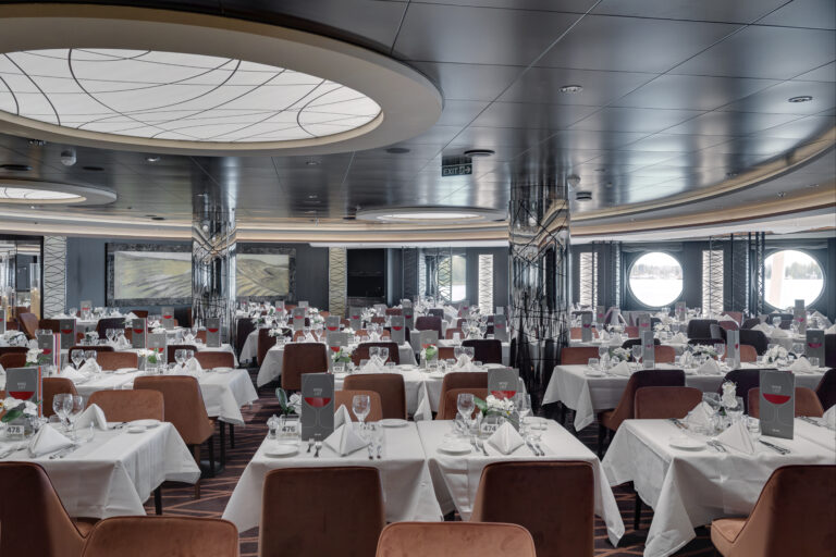 MSC Seaview, Golden Sand Restaurant