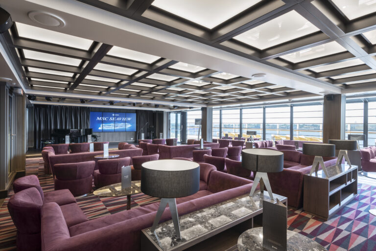 MSC Seaview, Seaside Lounge